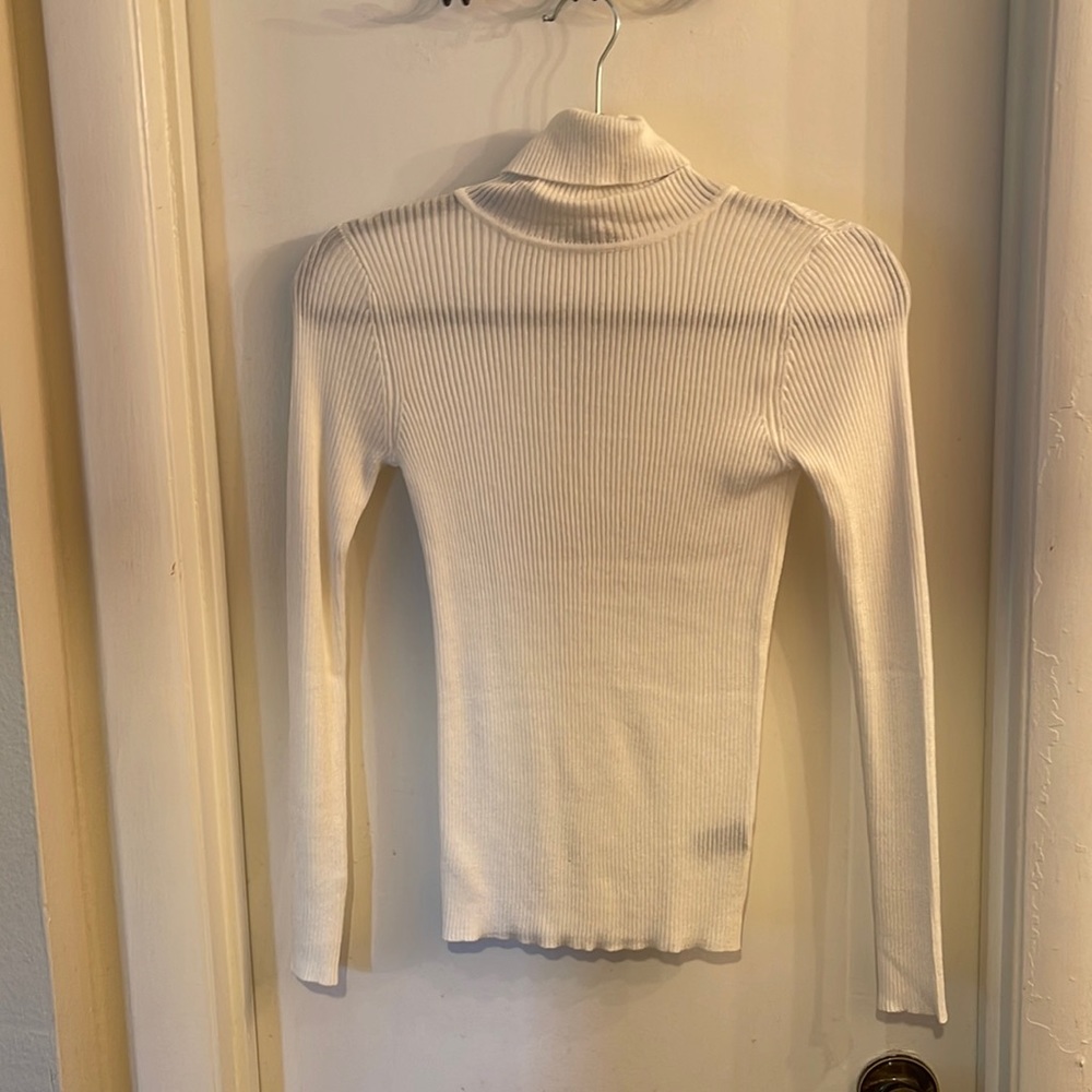 ❗️SOLD❗️Fashion Nova White Ribbed Turtleneck - New With Tags!